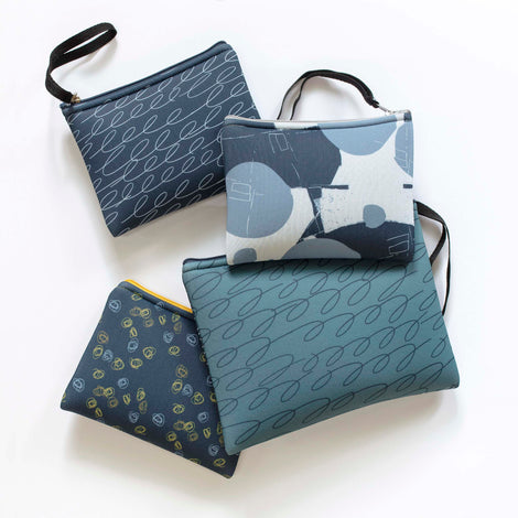 Squiggle Script - Neoprene Bag