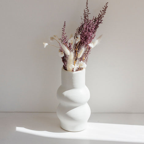 Femme II Clay Vase - Bone White