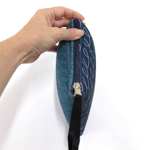 Squiggle Script - Neoprene Bag